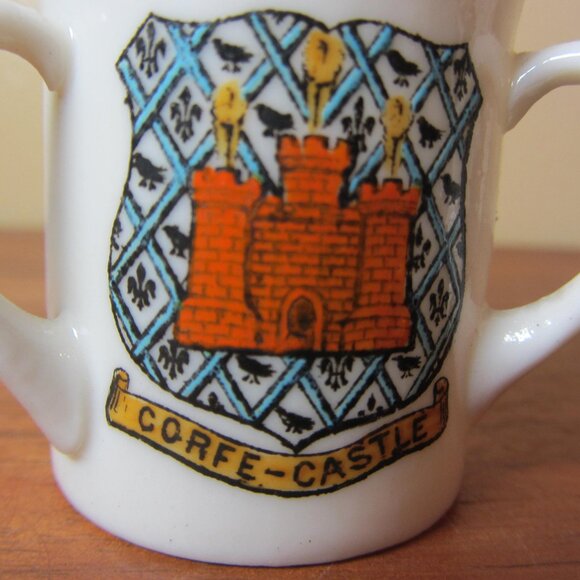 W.H. Goss crested heraldry china vintage Corfe Castle (GC065 Grace) - Picture 5 of 9